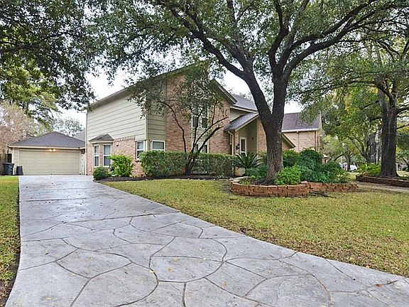 2nd image of 523 Windsor Glen Dr