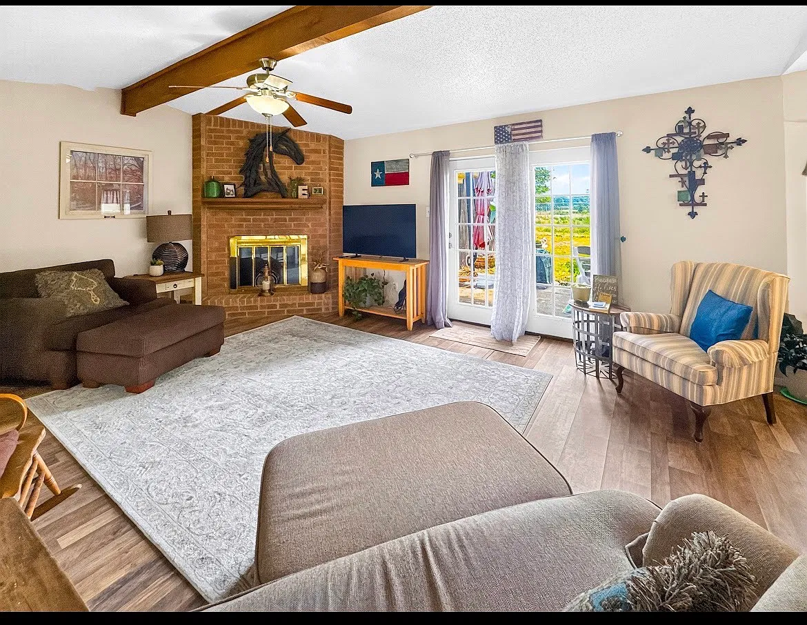 3 bed, 1500 sqft, $1,850 — Photo 4