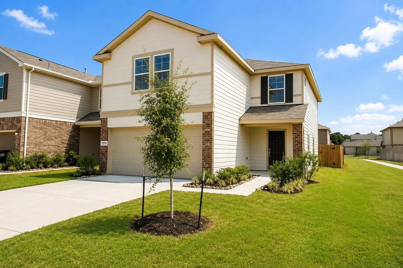 4 bed, 2.5 bath, 1908 sqft, $2,500 — Photo 1