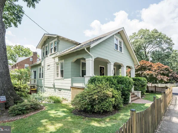 3234 5th St N, Arlington, VA 22201