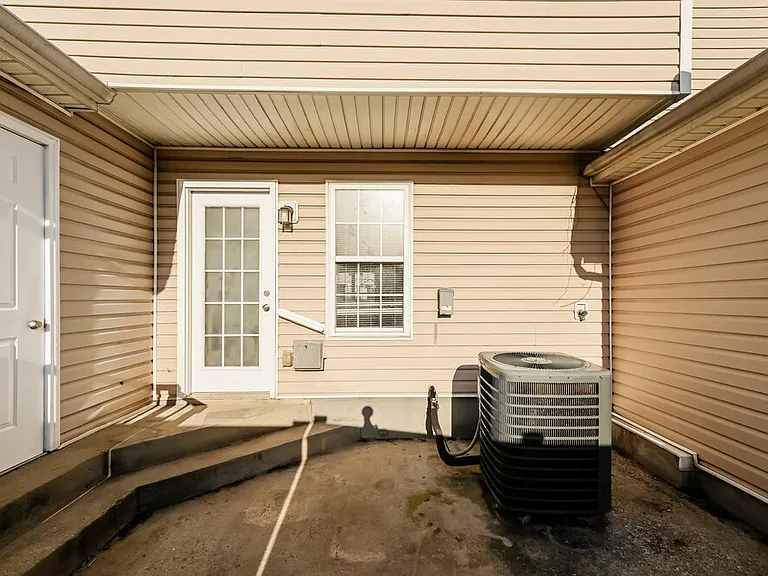 8021 Logan Dr — Photo 17