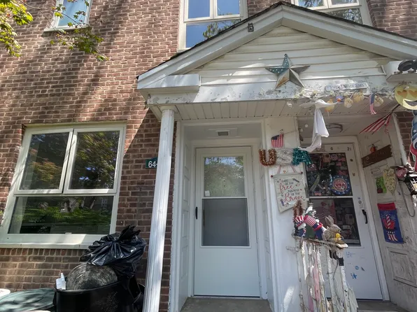 (undisclosed Address), Fresh Meadows, NY 11366