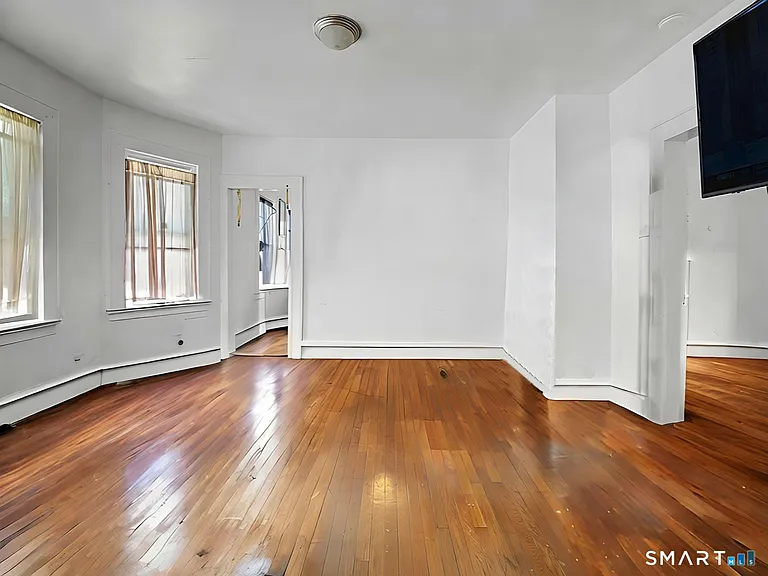 1872 North Ave #2 — Photo 11