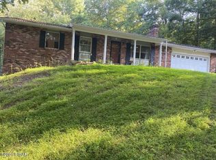 101 Pleasant Ln, Milford, PA 18337