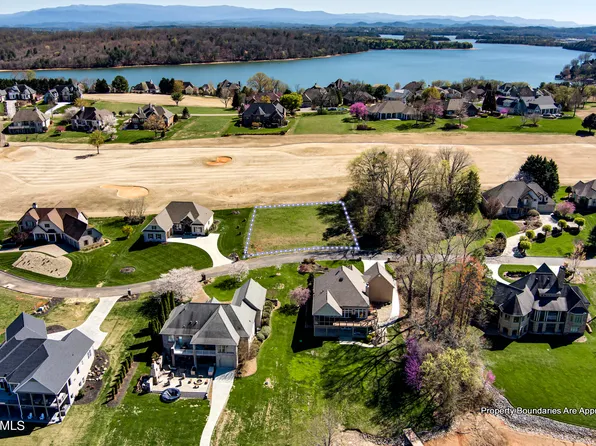 330 Pineberry Dr, Vonore, TN 37885