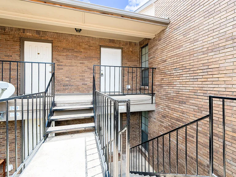 4552 Chaha Rd #202 — Photo 6