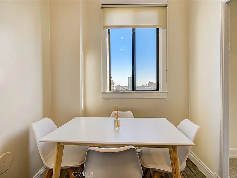315 W 3rd St #1006 — Photo 15