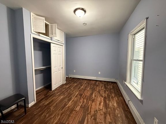 4th image of 576 13Th Ave