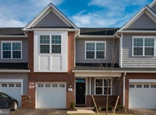 4 Cannon Dr, Pennington, NJ 08534