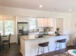 1200 Erinshire Rd, Charlotte, NC 28211