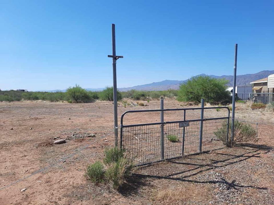 1st image of 1575 E Prickly Pear Way