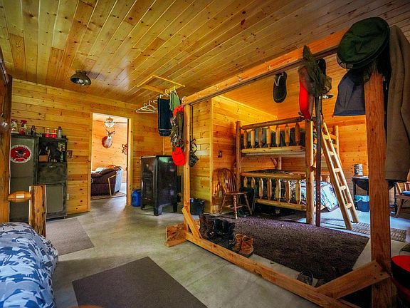 5th image of 6991 Crane Lake Rd
