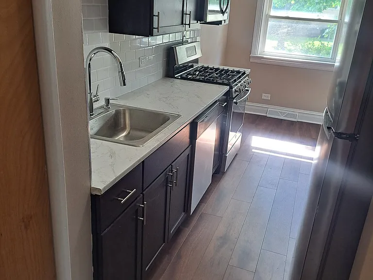 409 N Gerard Ave — Photo 7