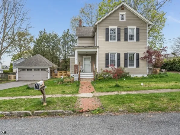 55 East St, Bloomsbury Boro, NJ 08804