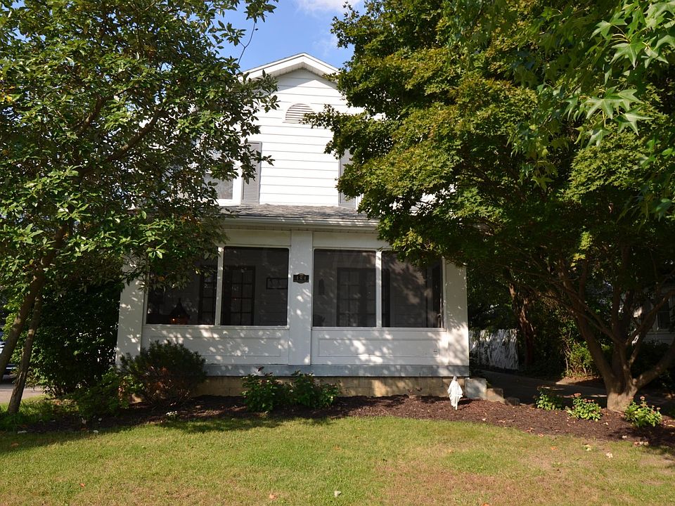 1st image of 484 Arden Rd