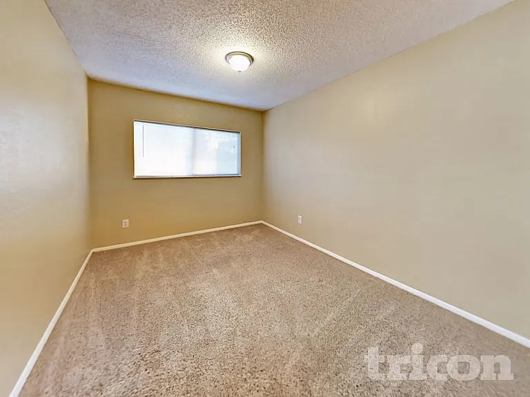 13526 Ryan Landing Dr — Photo 9