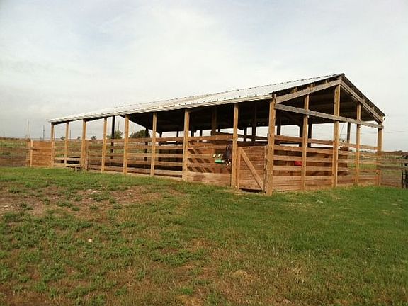 Mare Barn Lean To