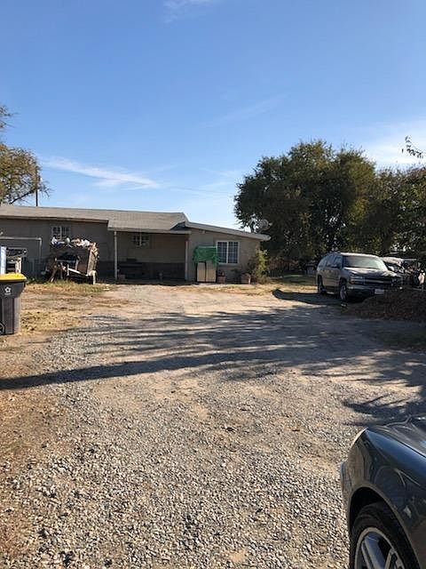 2nd image of 15813 3rd St