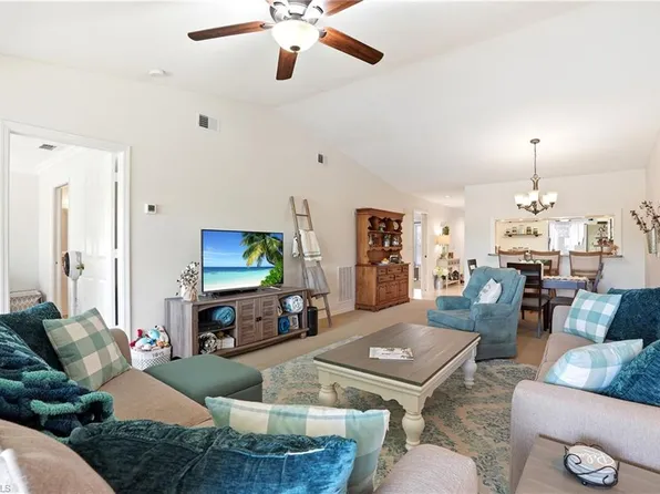 1140 Sarah Jean CIR #C-205, NAPLES, FL 34110