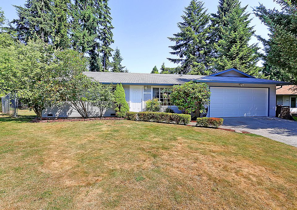 1st image of 12500 NE 154th St