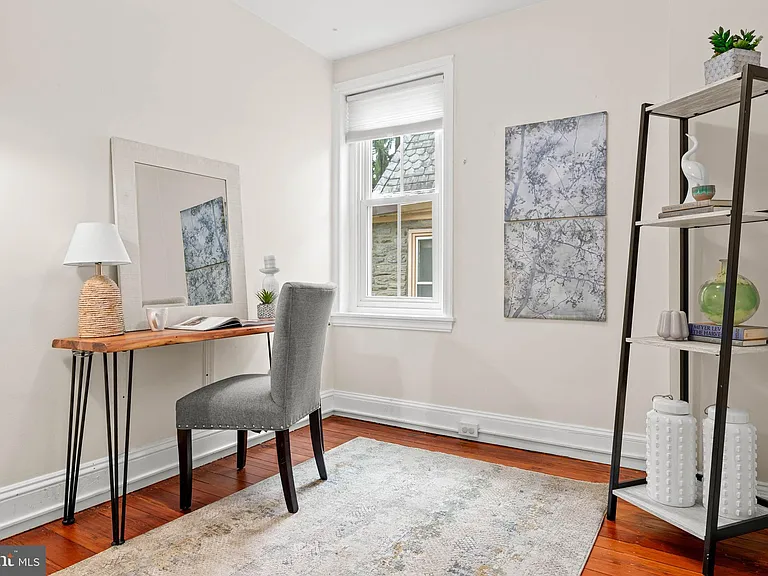 212 E Benezet St — Photo 23
