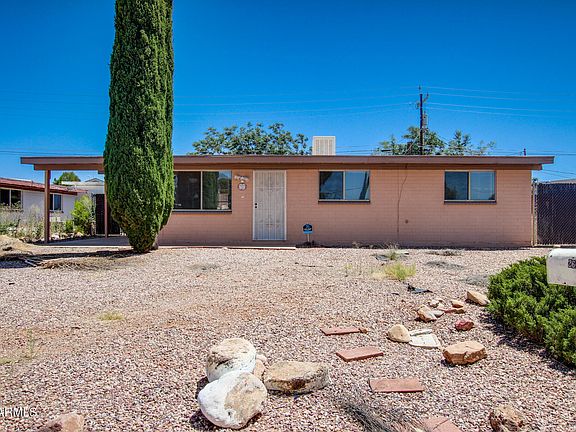 3rd image of 264 W BUSBY Drive