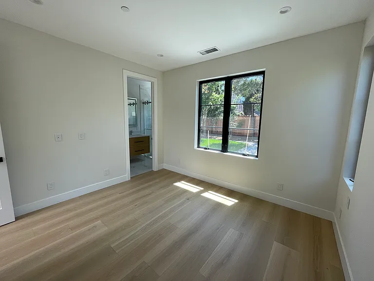 Masterbed Suite