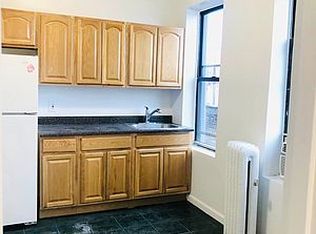24-31 Steinway St #16, Astoria, NY 11103