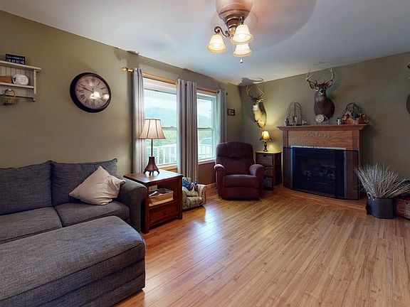 5th image of 68 Highland Dr