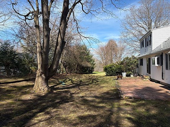 3rd image of 208 Rolling Ridge Rd