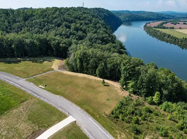 6428 Espalier Dr #79 & 80, Decatur, TN 37322