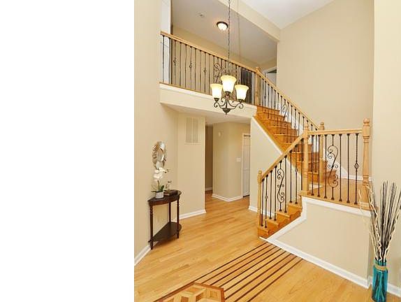 2nd image of 214 Beau Tree Dr