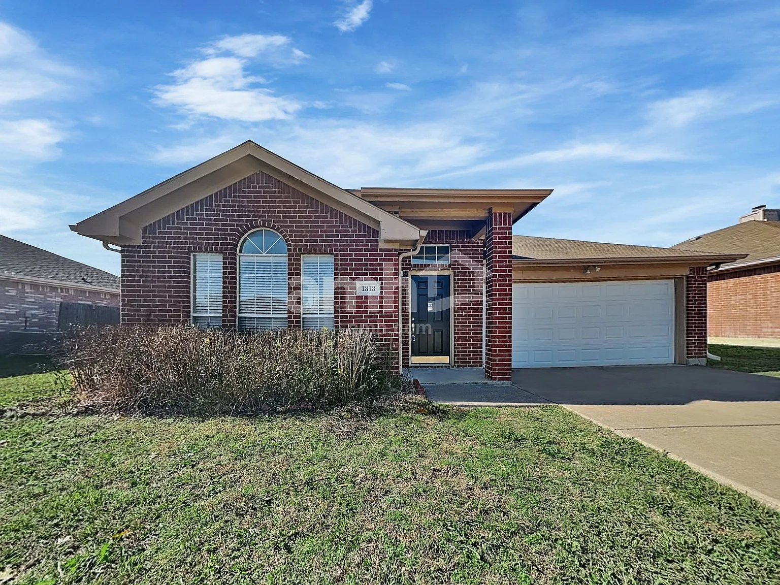 3 bed, 2.0 bath, 1688 sqft, $2,205 — Photo 1