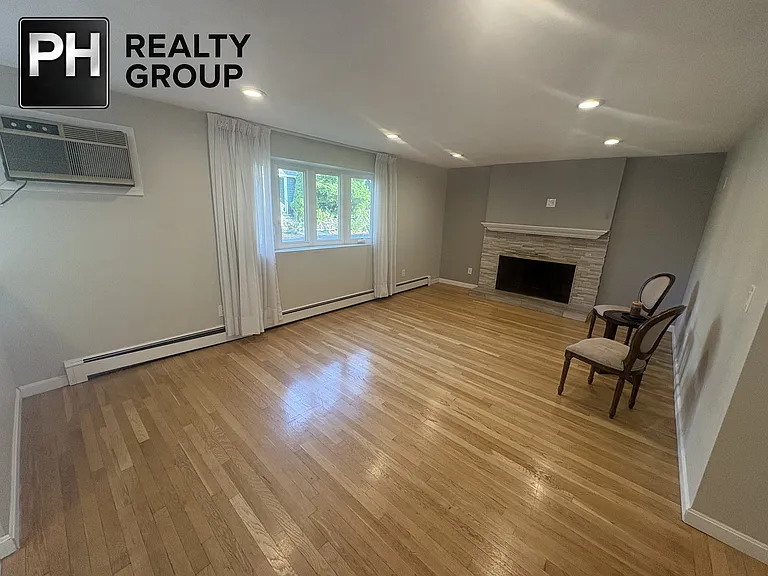 39-41 Townly Rd #1 — Photo 6