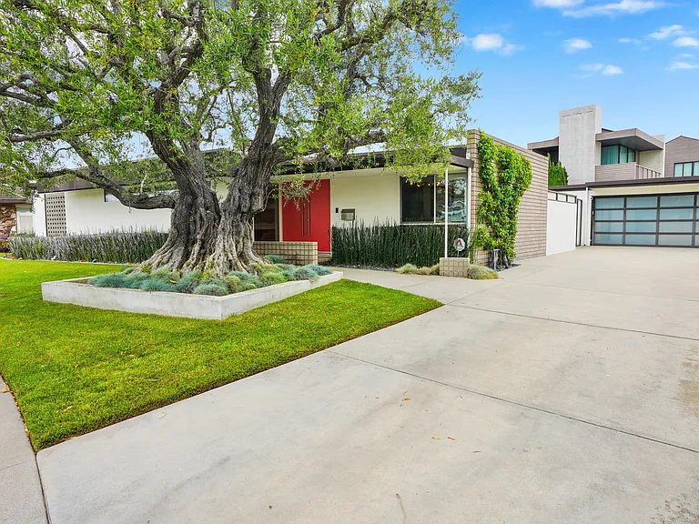 2000 Nautilus Ln #A — Photo 54