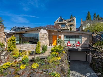 3030 42nd Avenue W, Seattle, WA, 98199