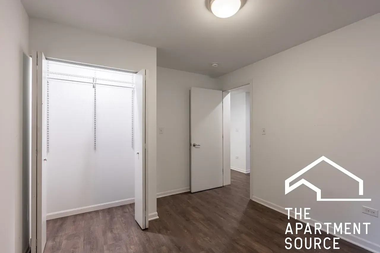 2 bed, 950 sqft, $2,275 — Photo 4