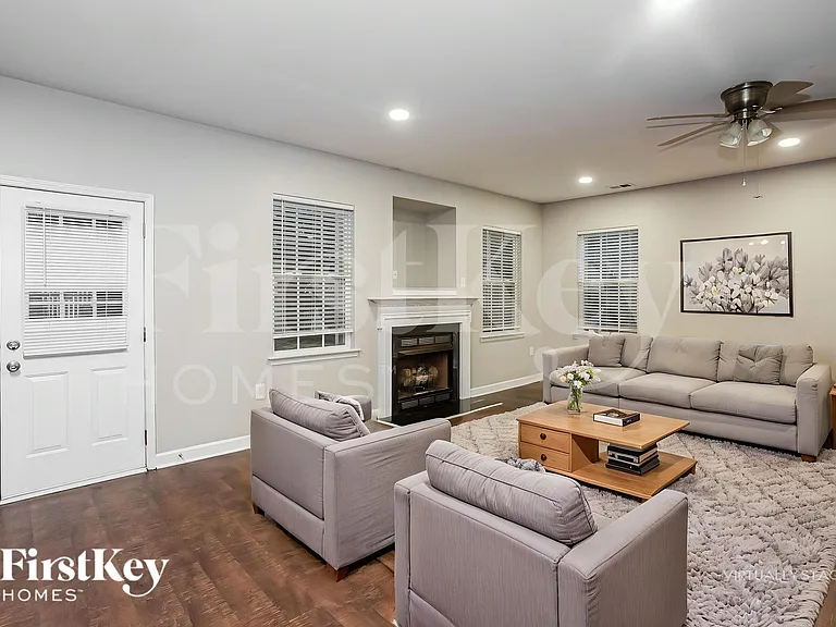 4204 High Shoals Dr — Photo 4
