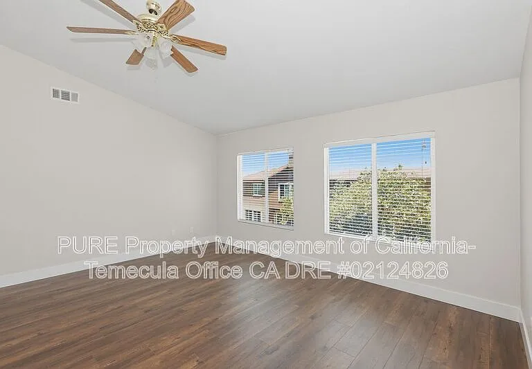29754 Maxmillian Ave — Photo 8