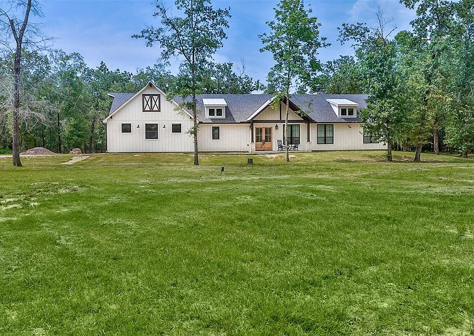 1st image of 40607 Country Forest Dr