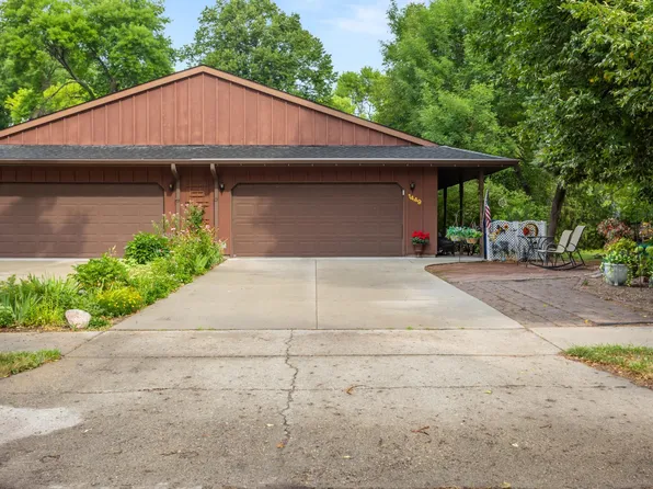 1449 23rd St S, Fargo, ND 58103