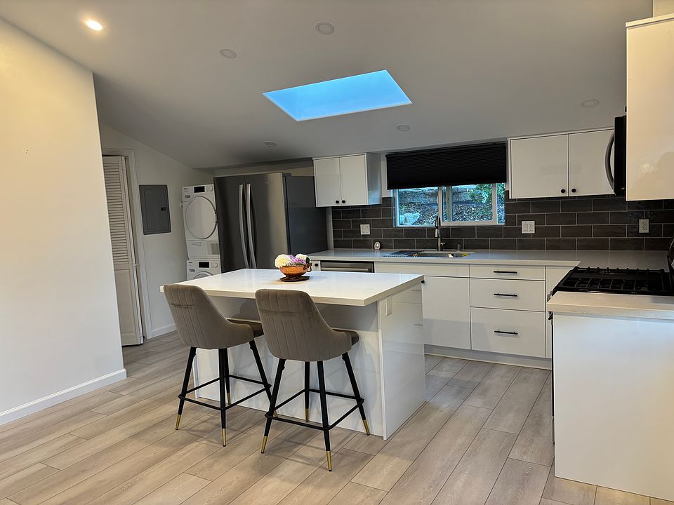 1st image of 6999 Darnoch Way
