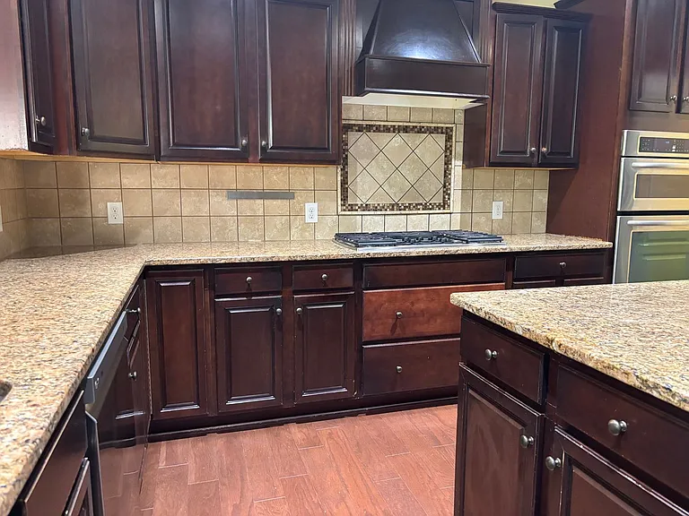 8811 Tamarron Dr — Photo 20
