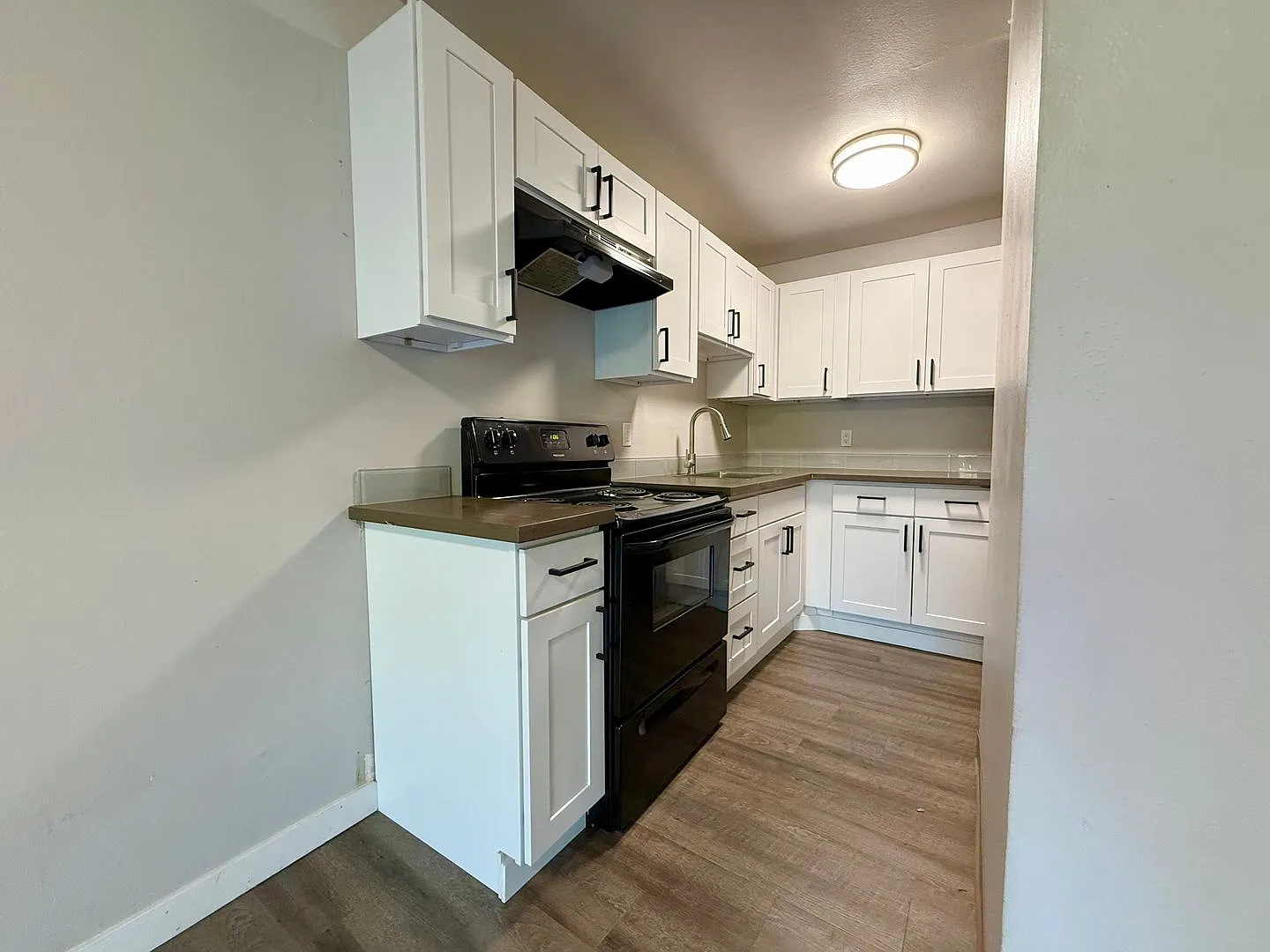 Estrella - Cascade 1004, LLC — Photo 4