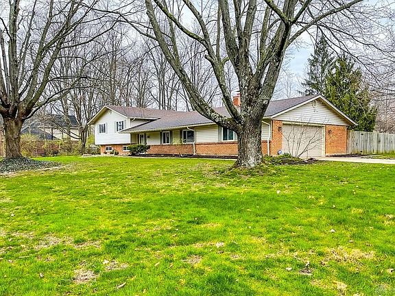 3rd image of 8551 Birchcreek Cir