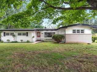 17329 Merriman Rd, Livonia, MI 48152