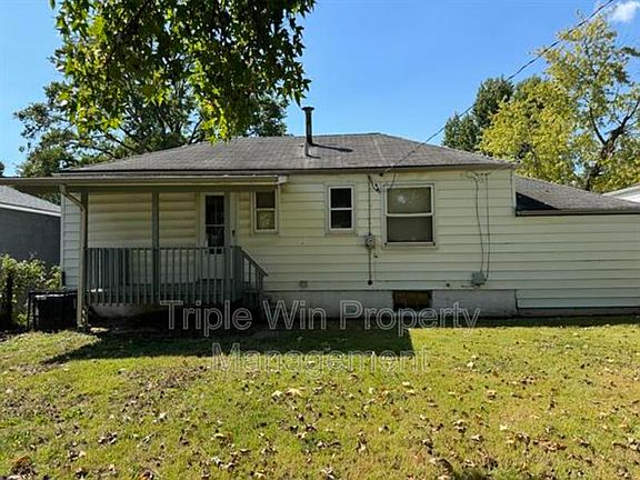 5th image of 7417 Pleaseway Dr