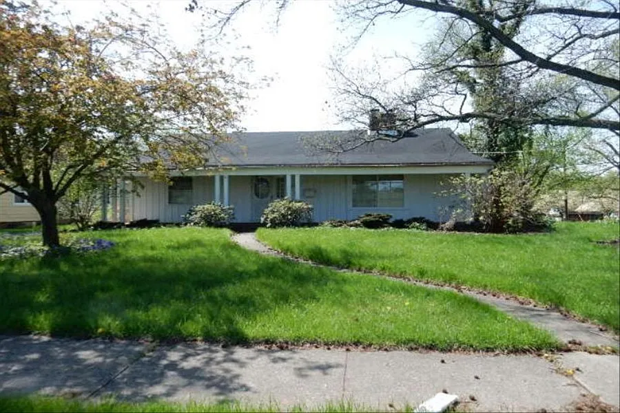 2900 Sherman Ave photo 1