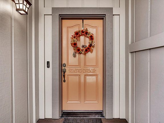 2nd image of 18454 Wildflower Dr