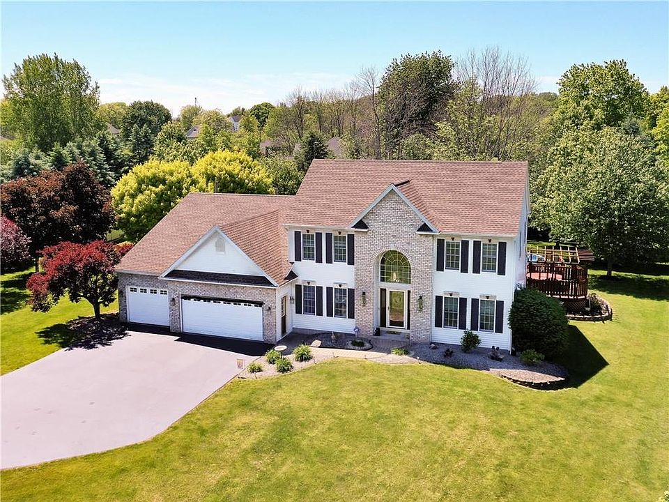 1st image of 23 Longbow Cir